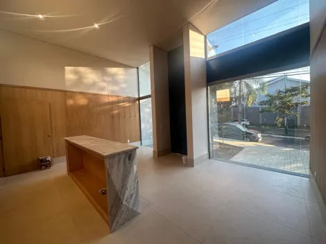 Lojasalão 3 dormitórios, 3 suítes, 2 vagas, 280m² Das Esmeraldas Marília