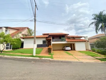 Casa em Condomínio com 3 Suítes e 5 Banheiros no Parque Das Esmeraldas, Marília