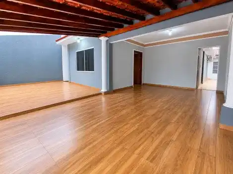 Casa 3 Dormitórios com Suíte e 2 Vagas no Jardim Guarujá, Marília