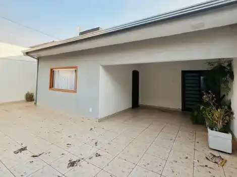 Casa 3 dormitórios, 2 suítes, 4 banheiros, 3 vagas no Jardim Guarujá, Marília