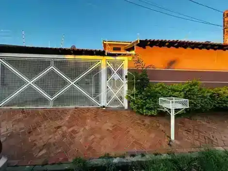 Casa com 3 dormitórios e 2 vagas no Jardim Guarujá, Marília