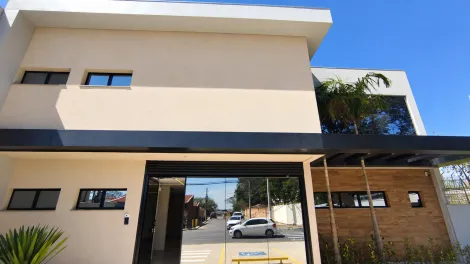 Sala com 3 banheiros no Residencial Vale Verde, Marília